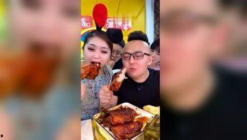 娱乐吃瓜酱情人节,甜蜜瓜料，揭秘明星情侣甜蜜瞬间